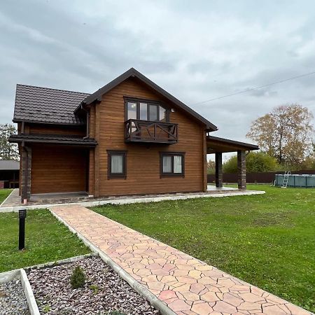 Villa Family House Truskavets Модрычи Экстерьер фото