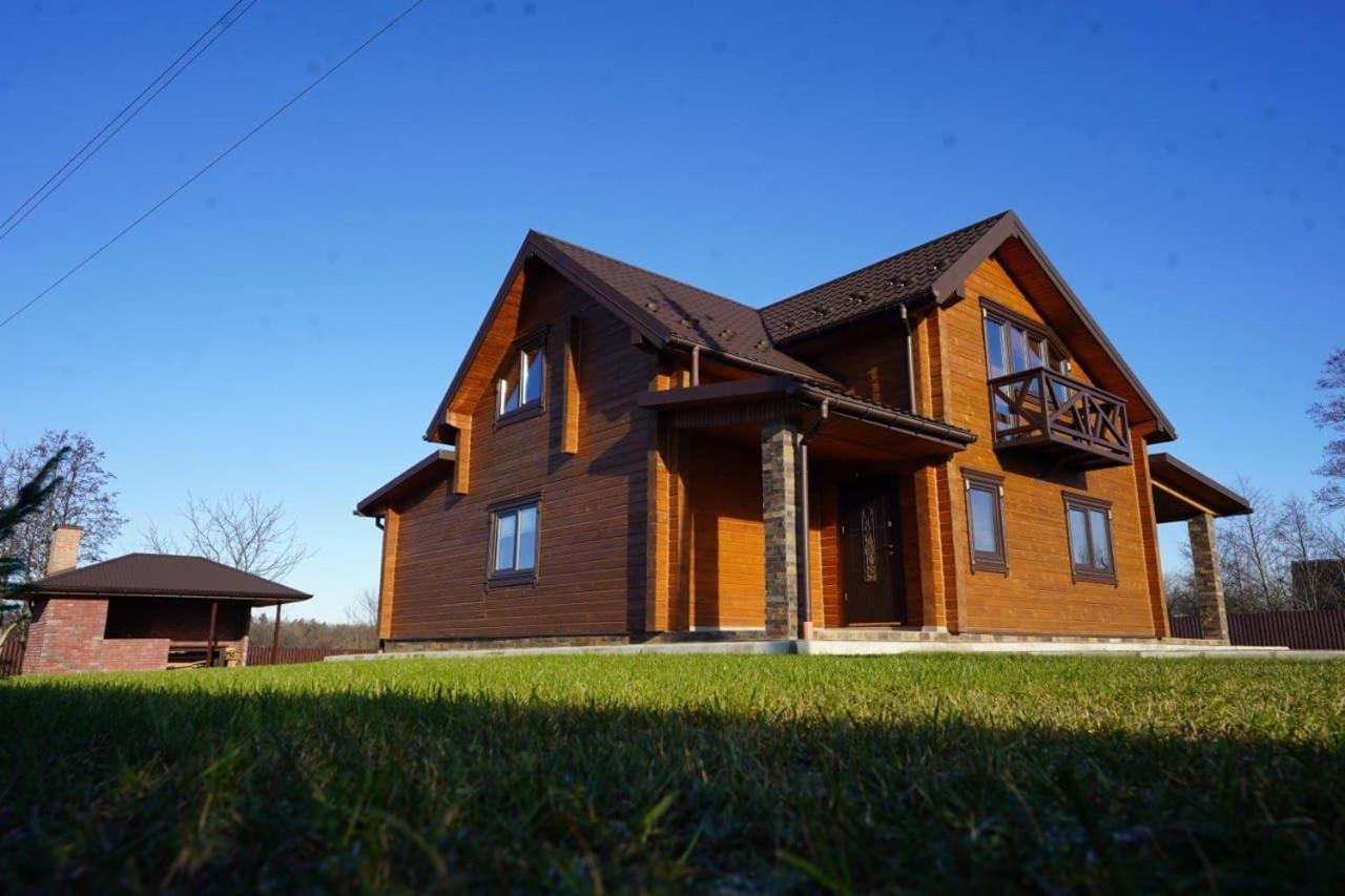 Villa Family House Truskavets Модрычи Экстерьер фото