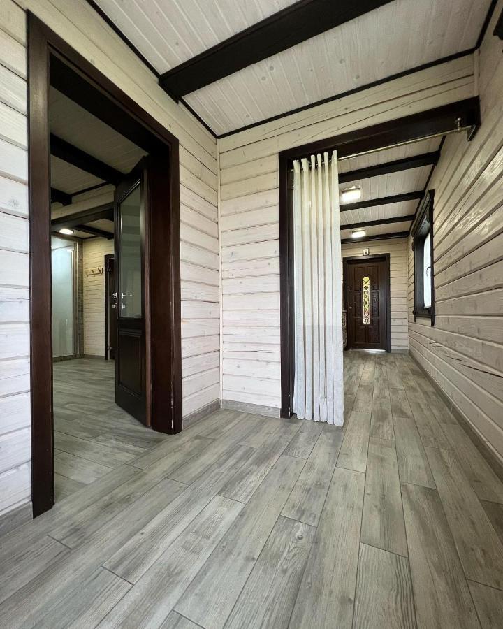Villa Family House Truskavets Модрычи Экстерьер фото